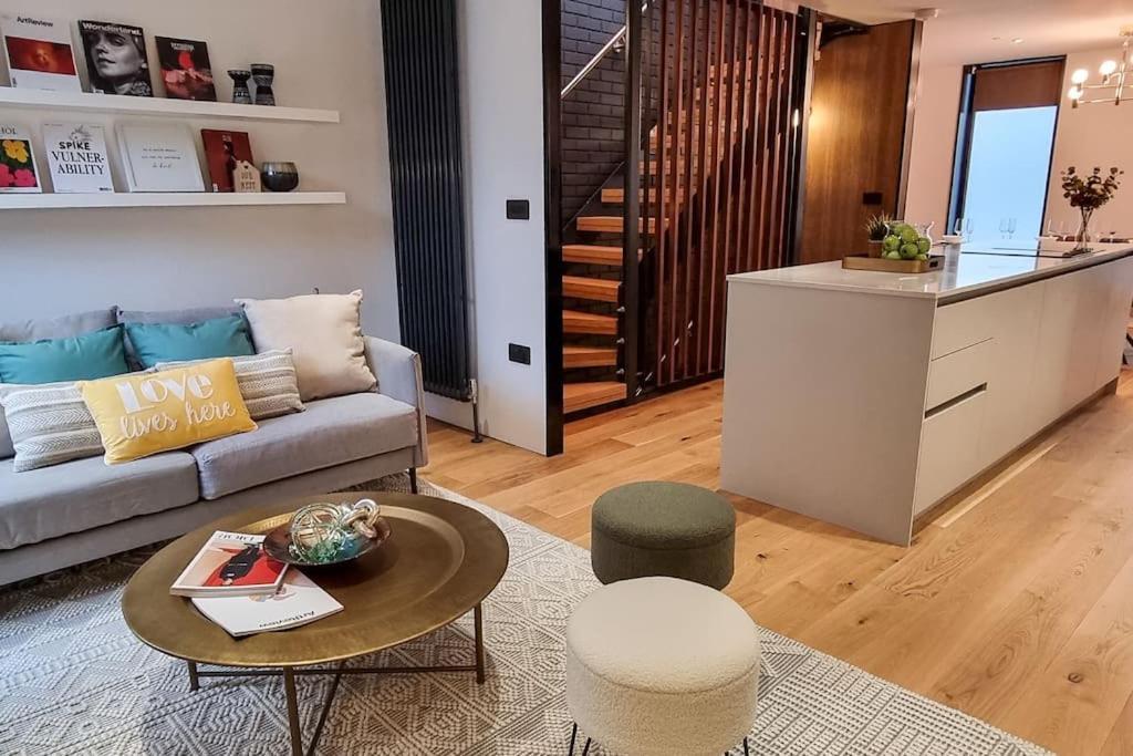 Stunning Luxury Townhouse In Centre Of مانشستر المظهر الخارجي الصورة