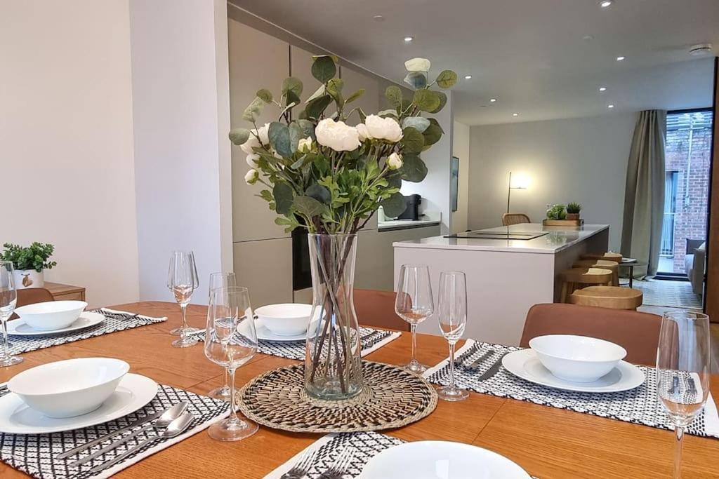 Stunning Luxury Townhouse In Centre Of مانشستر المظهر الخارجي الصورة